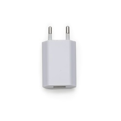 CARREGADOR E ADAPTADOR DE TOMADA