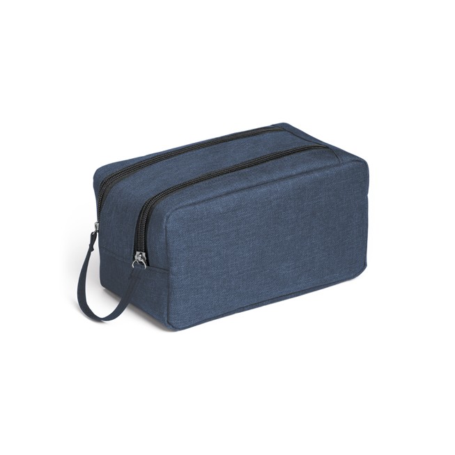 NECESSAIRE